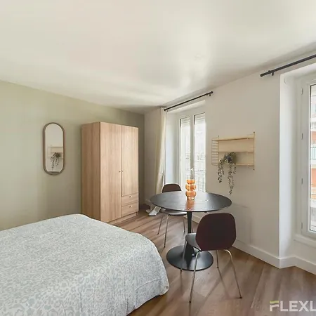 Charming 20m In 20 With Shared Terrace شقة باريس
