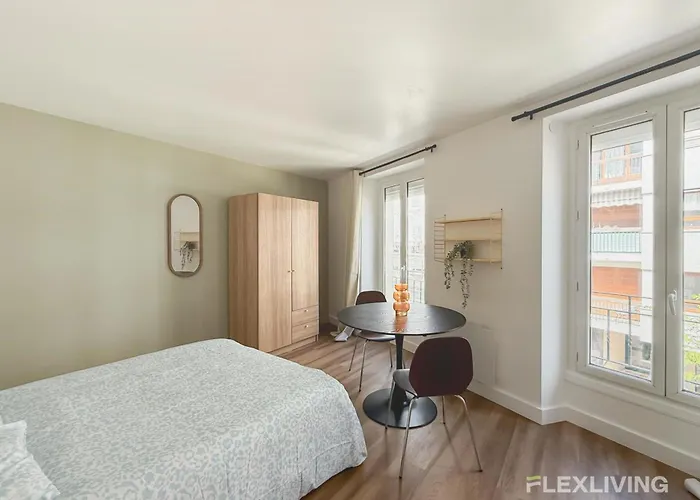 Charming 20m In 20 With Shared Terrace Lägenhet Paris