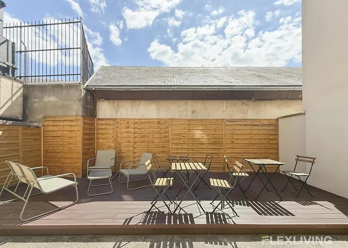 Appartement Charming 20m In 20 With Shared Terrace